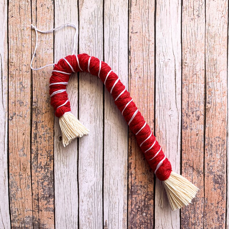 Macrame Candy Cane tree ornament image 4