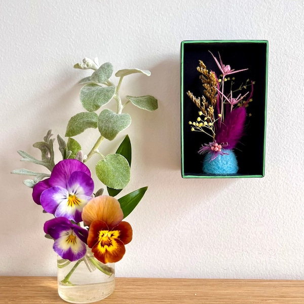 Petit tableau floral poétique, pièce unique, fait main