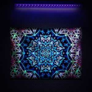 UV / BLACKLIGHT Active TAPESTRY - Star Fire by Jan Kruse