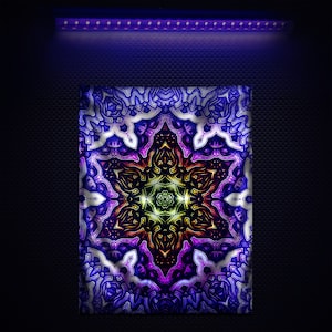 UV / BLACKLIGHT Active TAPESTRY - Shining Star by Jan Kruse