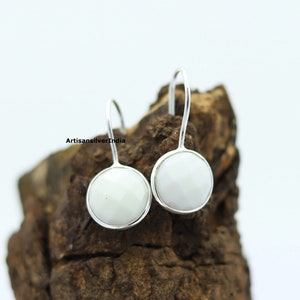 Pendientes colgantes de ágata blanca, pendiente nupcial blanco, joyería de plata de ley 925, regalo para mujer, pendientes minimalistas para ella, joyería nupcial.