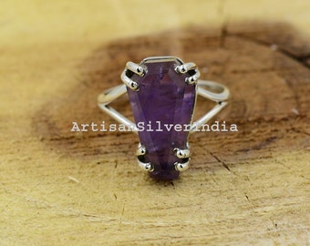 Amethyst Ring, Purple Gemstone Ring, Coffin Ring, 925 Silver Ring, Amethyst Coffin Ring, Everyday Ring, Birthstone Ring. Artisan Rings.