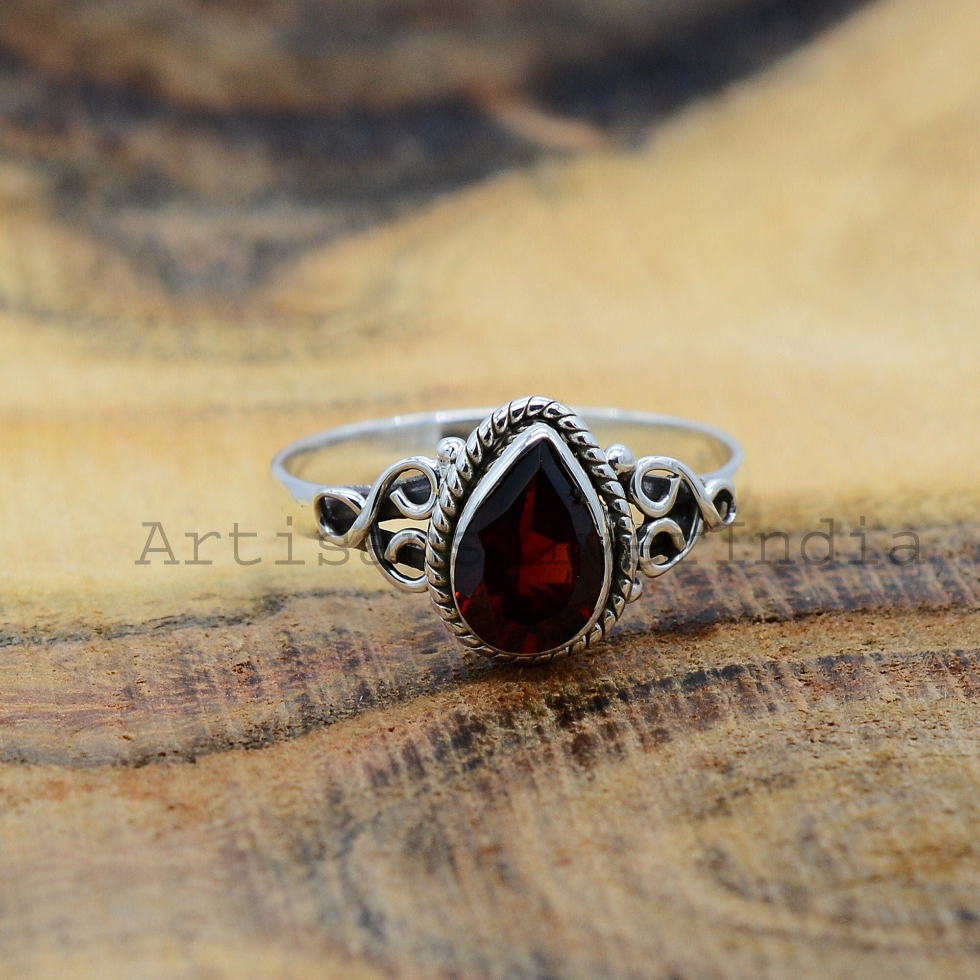 Bague Ancienne En Argent Massif 925 Avec Grenat - Taille 55/56 - Style Vintage - Occasion