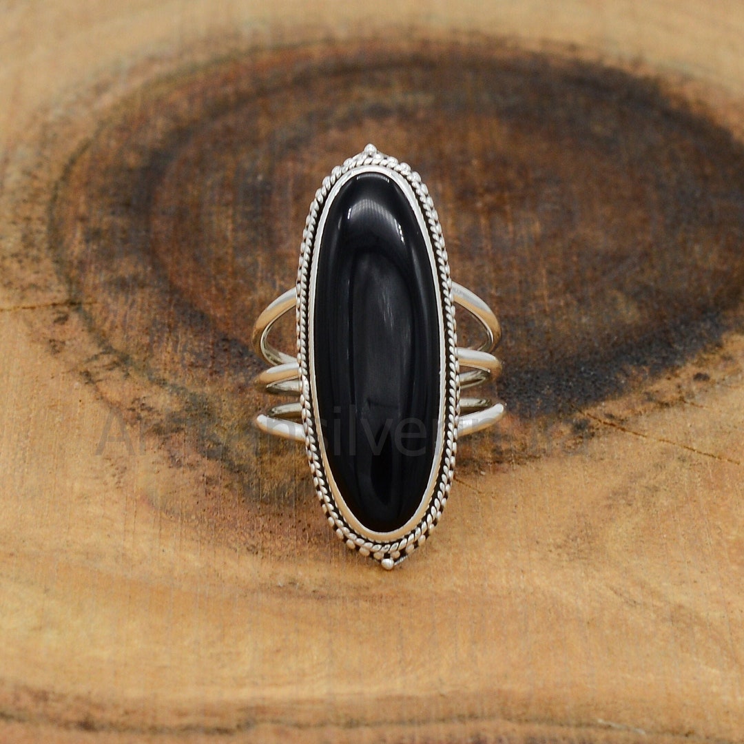 Handmade European Oval Cut Black Onyx Ring – Silver Plated – Women's Sizes 7 8 9 – Lab-Created