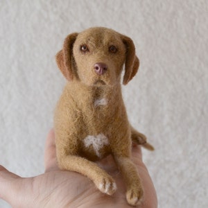 Cão Vizsla de feltro agulhado – Escultura de lã personalizada – Presente de perda de animal de estimação para amantes de cães