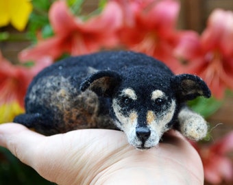 Dachshund sculpture, Custom pet statue, Miniature animal, Sausage dog portrait memorial gift ornament