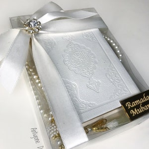 Custom White Arabic Quran And Tasbeeh Set, Islamic Gift Set, Ramadan Mubarak, Muslim Giveaway, Muslim Religious Gifts, Koran and Tasbih Gift