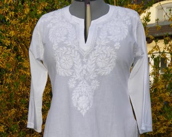 Túnica de algodón 'Classic' XXL, blanca, bordada a mano. Túnica india de algodón puro con bordado Chikan.