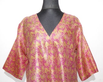 Seidentunika 'Vintage' aus Sariseide, Tunika 'Abheeti' aus indischer Sariseide fuchsia mit gelb-gold