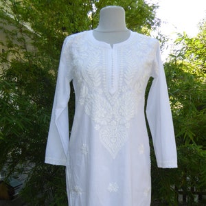 S XL cotton tunic 'Nagara' hand-embroidered, tunic made of hand-embroidered white cotton, Indian tunic image 1