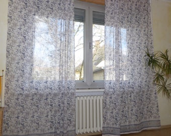 Gardinen 'Jaipur' Baumwolle mit Blumenprint - taubenblau, Gardinenschals Baumwolle weiß-blau mit Blumen-Design