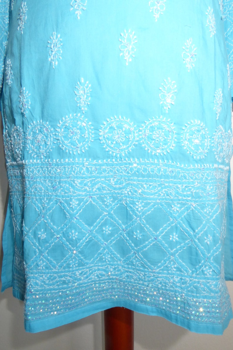 Cotton tunic 'Sushila' hand-embroidered turquoise, tunic made of hand-embroidered pure cotton, tunic with sequin embroidery open neck image 4