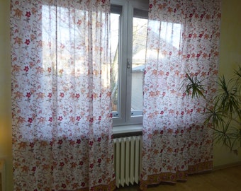 Gardinen 'Jaipur' Baumwolle mit Blumenprint - rot, Gardinenschals Baumwolle weiß mit rotem Blumen-Design