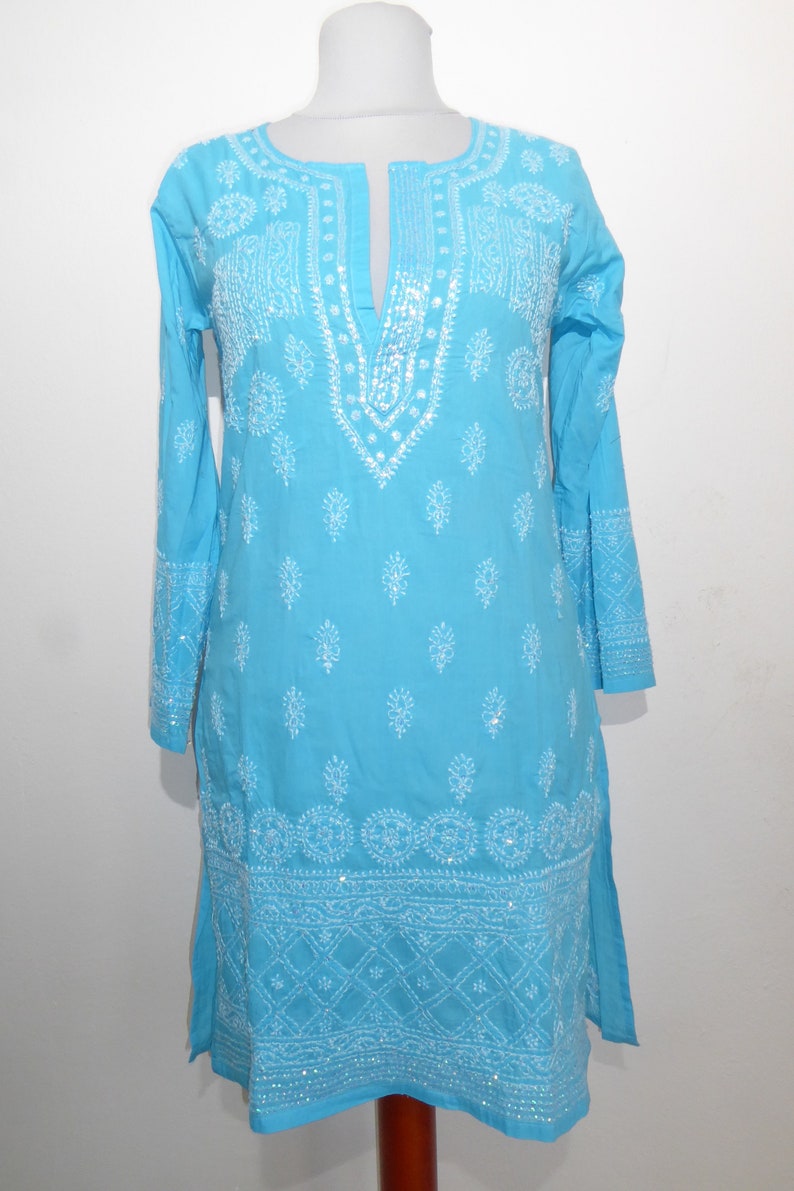 Cotton tunic 'Sushila' hand-embroidered turquoise, tunic made of hand-embroidered pure cotton, tunic with sequin embroidery open neck image 2