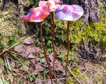 Adorno de jardín de flores de cobre hecho a mano.