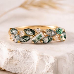 Banda de ágata musgosa natural con diseño de hojas, elegante banda de bodas, banda nupcial a juego para niñas, joyería de oro macizo de 18 quilates para mujeres, regalo personalizado para ella