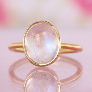 Natural Moonstone Promise Ring Oval Cut Gemstone Ring Women Handmade Jewelry June Birthstone Gifts Solitaire Gemstone Anniversary Gold Rings