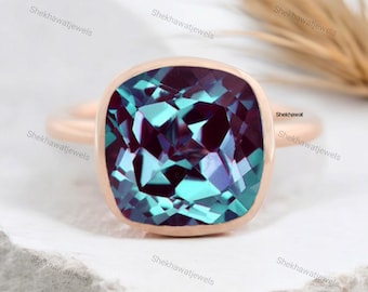 Alexandrite Ring - Cushion Cut Gemstone Ring - Solitaire Gemstone - Anniversary Ring For Wife - June Birthstone -Customized Gemstone Present