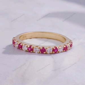 Alliance diamants rubis délicats, alliance en or jaune 14 carats, alliance demi-éternité, bijoux femme pierre de naissance de juillet, cadeaux tendance