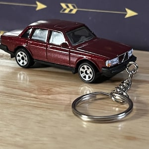 Volvo 240 keychain