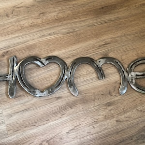 Home Door sign horseshoe decoration