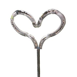 Heart plug from horseshoe decoration idea