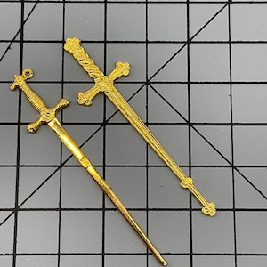 Gold Plated Brass Sword Charms (Style A or B) – Vintage JAF Stock zdjęcie 1