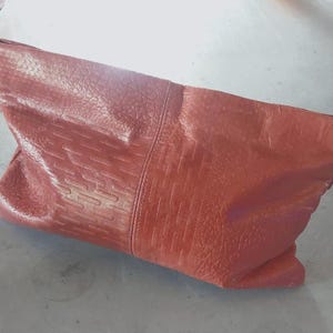 Vintage textured leather 70s 80s clutch embossed