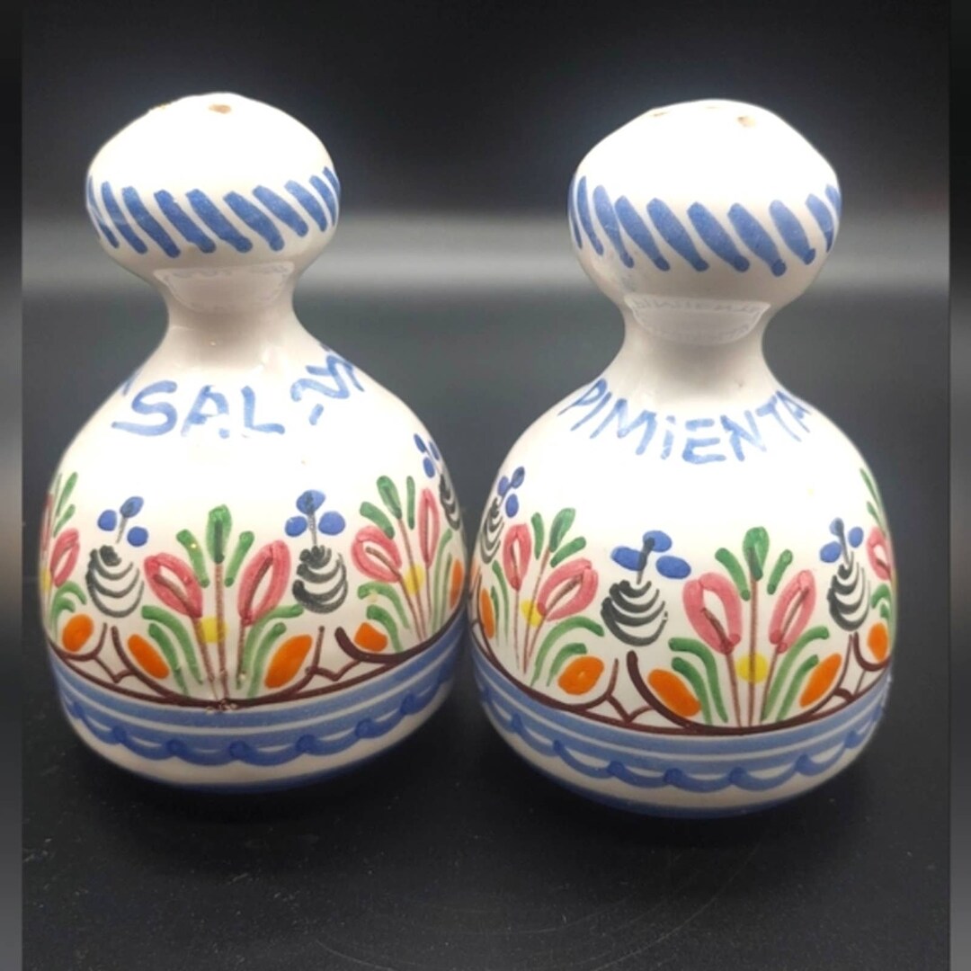 Vintage Espana Salt Pepper Shakers Spain Glazed Pottery Hand Etsy