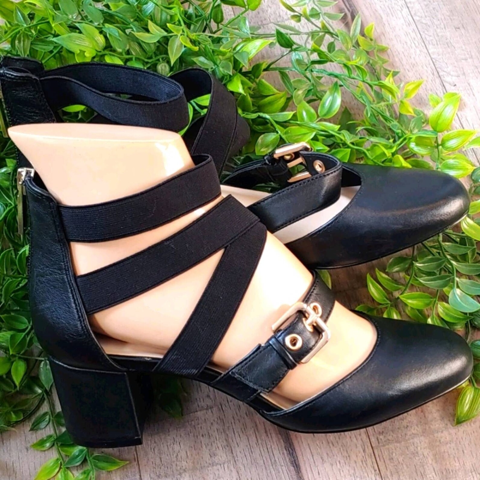 nine west strappy pumps
