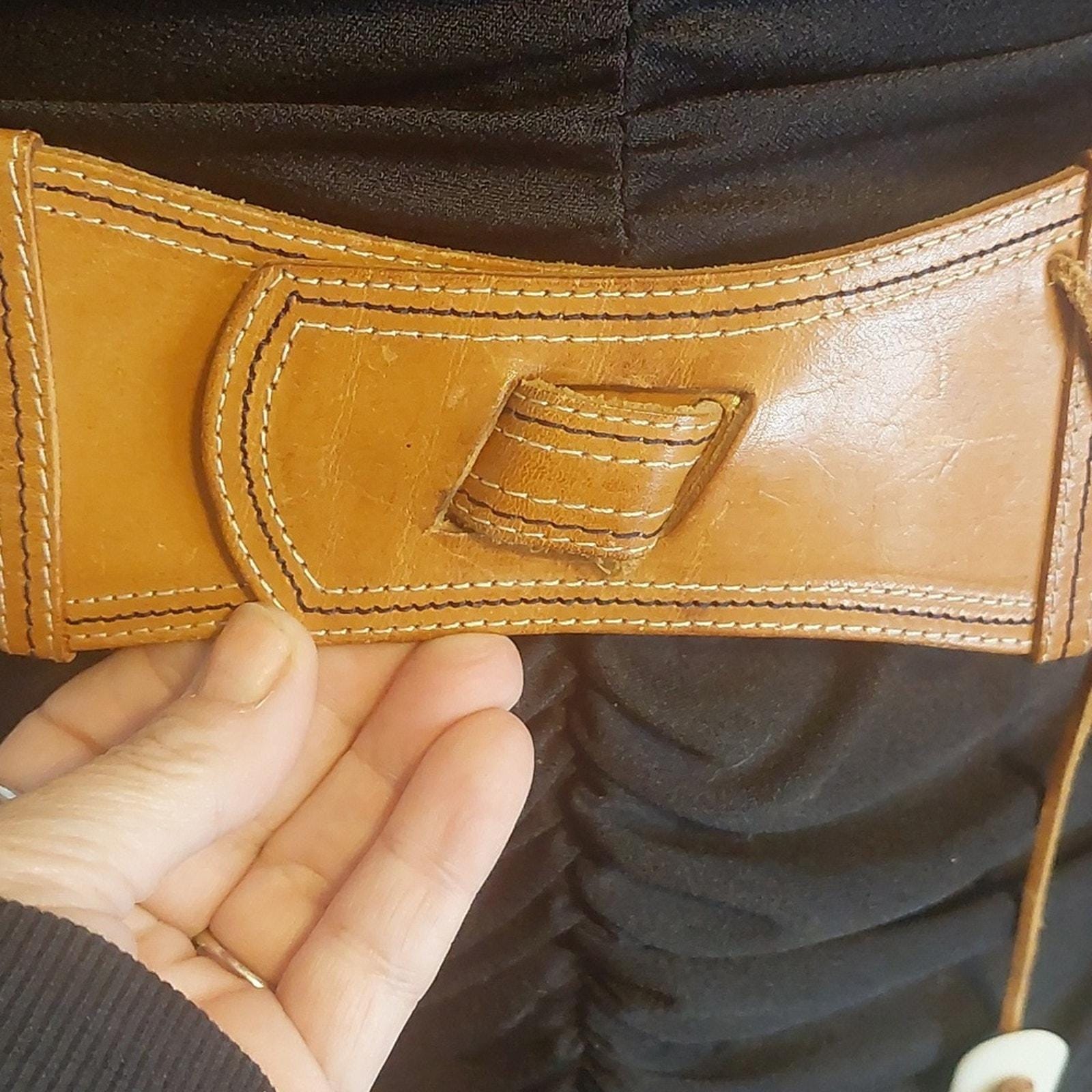 Vintage leather and elastic Saks Fifth Avenue France wide belt Renaissance Vintage Leather and Elastic Saks Fifth Avenue France Wide  main image 2