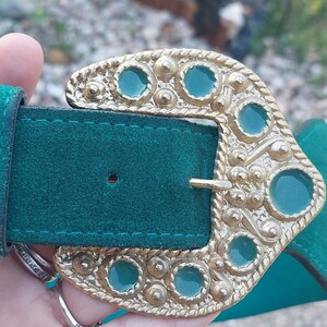 Vintage 80s Emerald Green Suede & Stretch Belt Gold Statement Buckle 30–34\