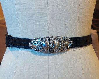 Vintage 1997 Fluer De Lis ornate adjustable Chico's Black leather belt ML