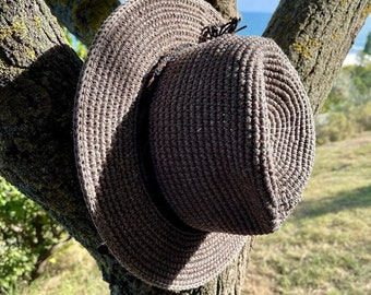Шляпа из мериносовой шерсти и льна
