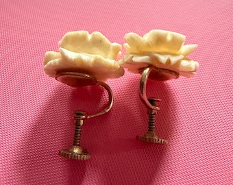 Vintage Carved Rose Flower Screw Back Earrings By Lisner 5/8" Rose Jewelry