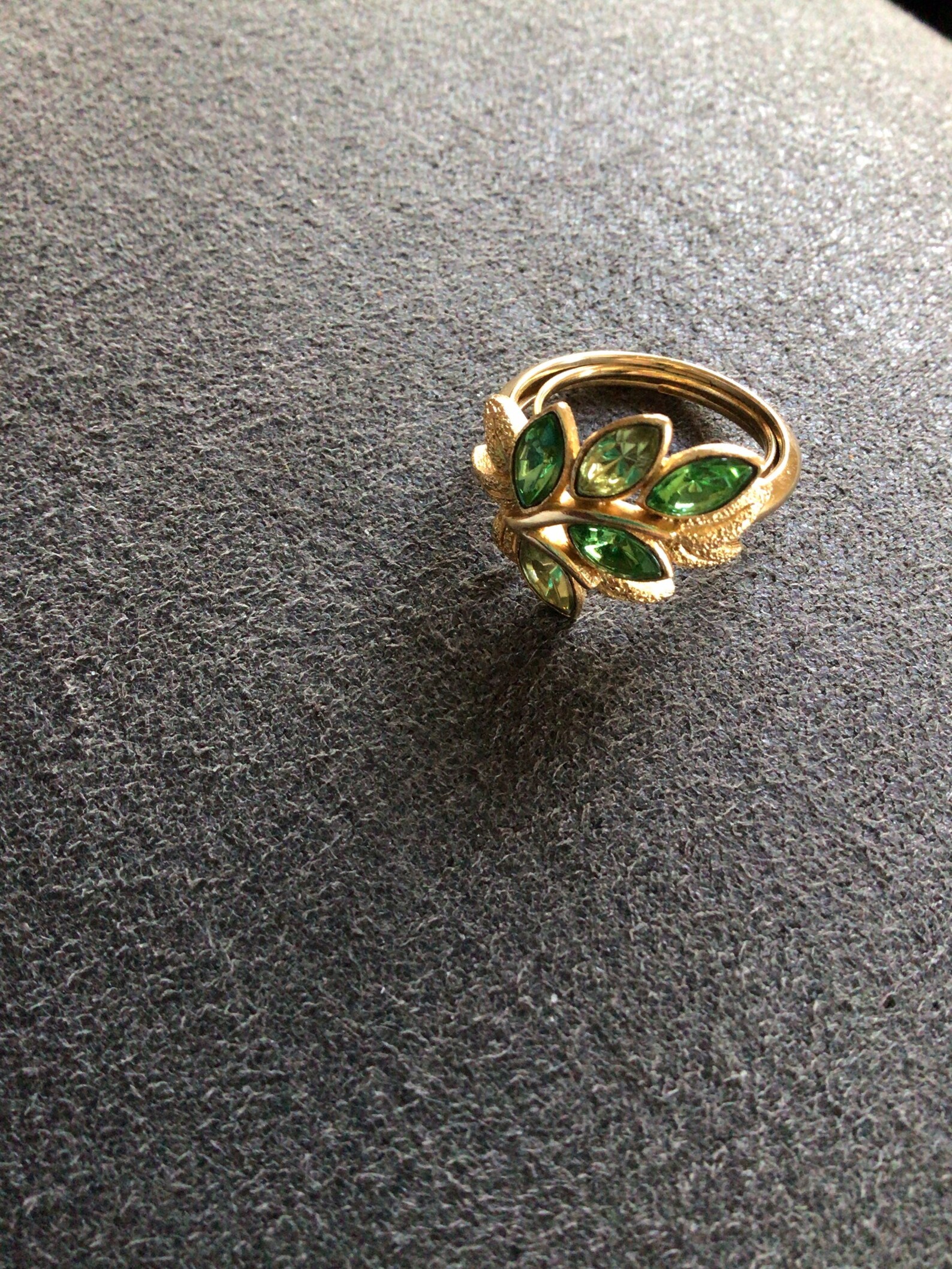 avon peridot ring