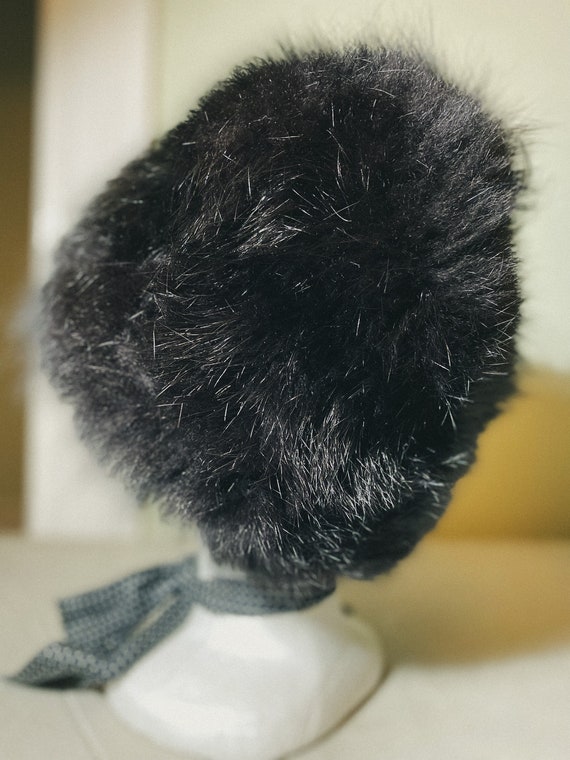 Vintage 1960s Black Faux Fur Tall Hat - image 3