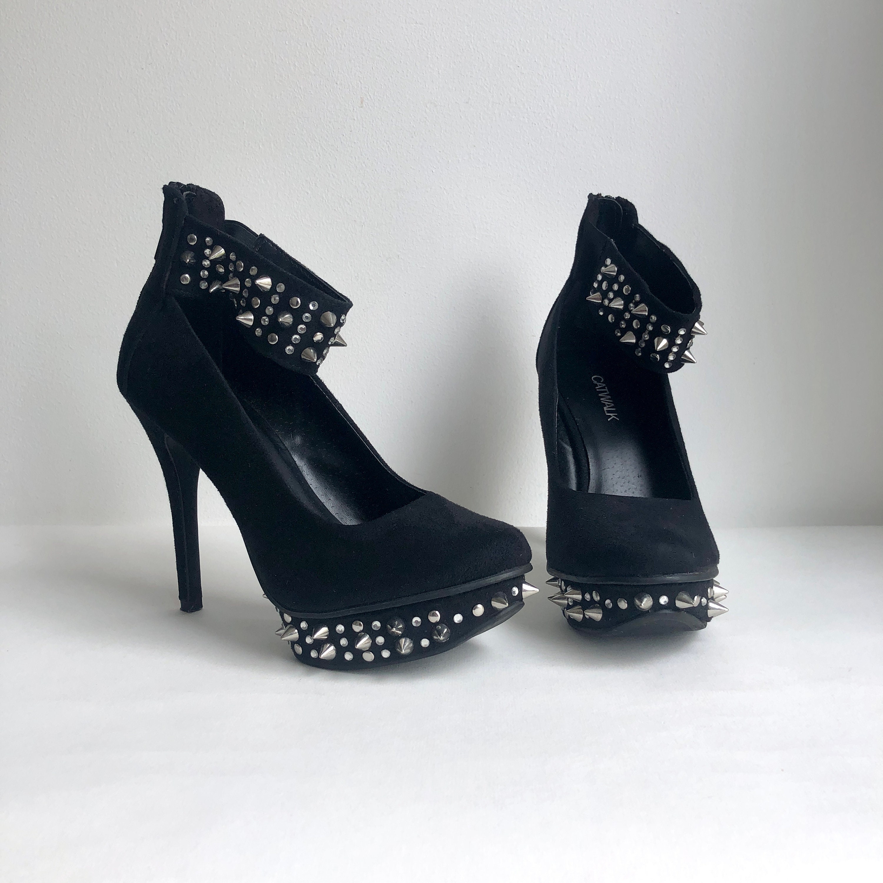 シューズ・サンダルその他 HEREU Woman High heel shoes Black WFBLHE BLACK High Heels From Catwalk (c), Black Pumps, Punk Shoes