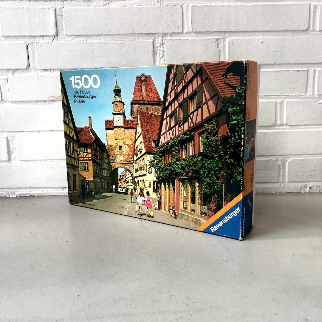 Rothenburg Ob Der Tauber, 1000 Pieces, Dowdle Folk Art | Serious Puzzles