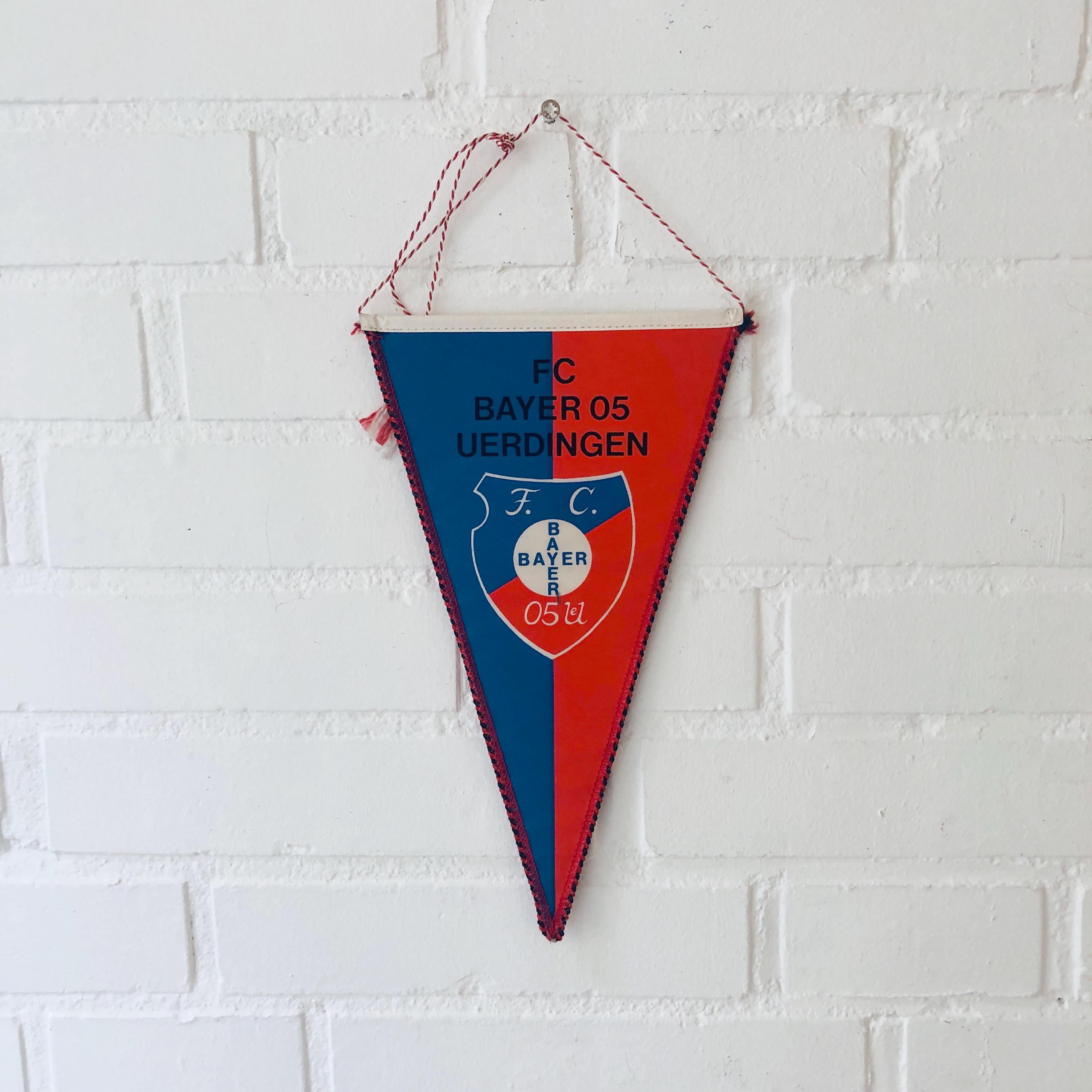 club f.c. bayer uerding 05 banderin de futbol - Buy Football flags and pnants on todocoleccion