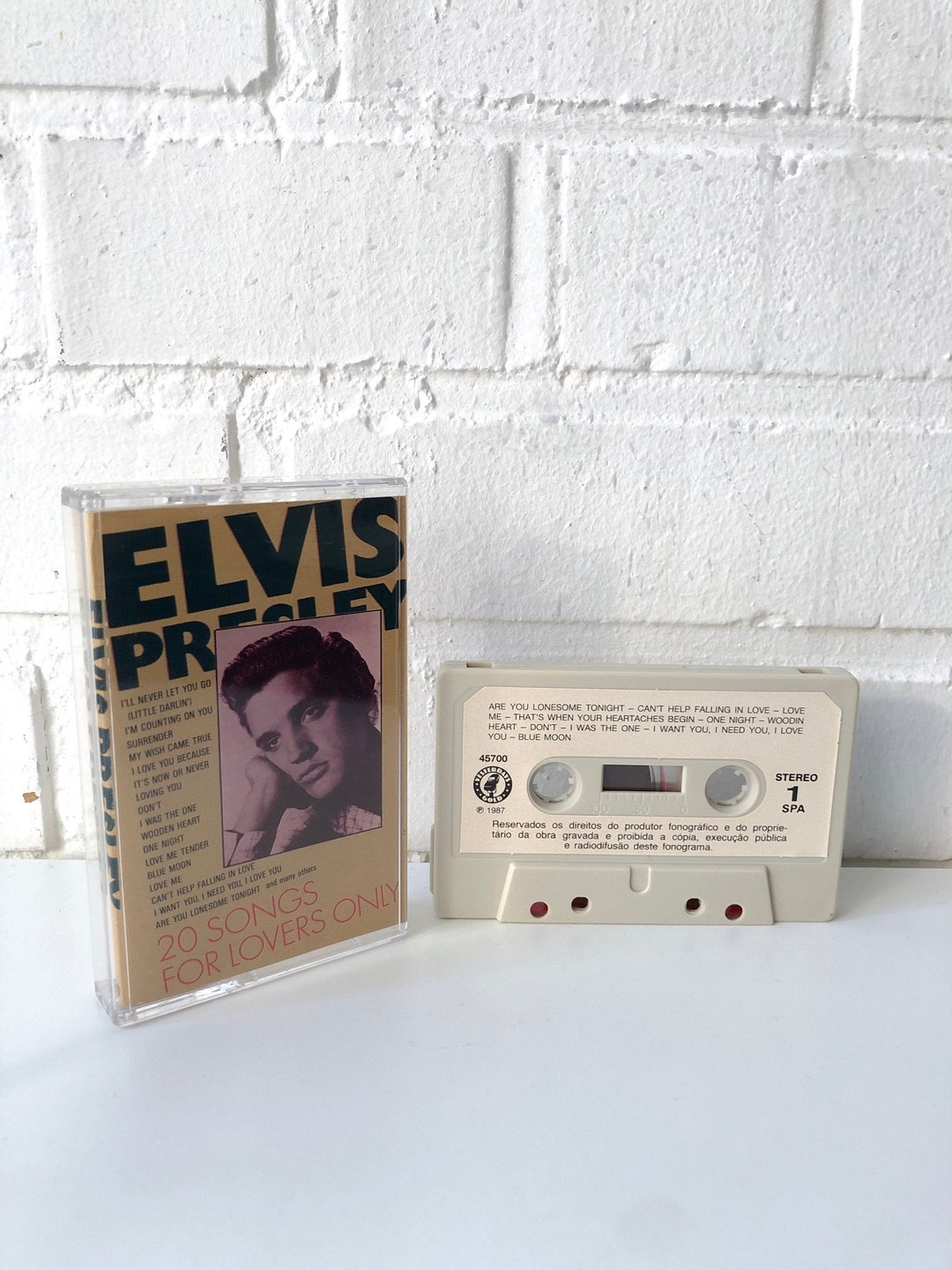 Elvis Love Songs (Stereo Cassette) by Elvis Presley