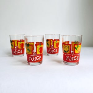 4 juice glasses cocktail glasses from the 70s, punch glasses, juice glasses, party glasses