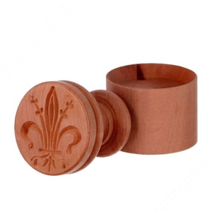 Lily-shaped pasta stamp for making Ligurian Corzetti - Mold for handmade pasta | Made in Italy