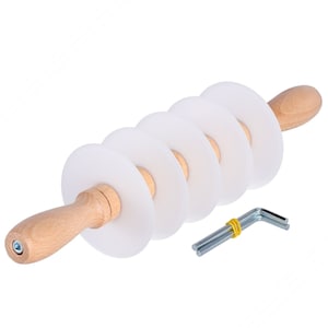Professional rolling pasta cutter with 5 smooth blades in food safe POM plastic | Made in Italy