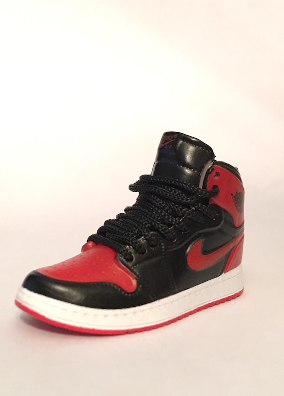 trainer keyring air force 1