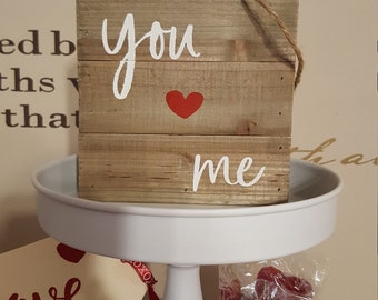 You heart me, Farmhouse Decor, 6”x6” Wood Plank Sign, Tiered Tray, Wall Decor, Shelf sitter