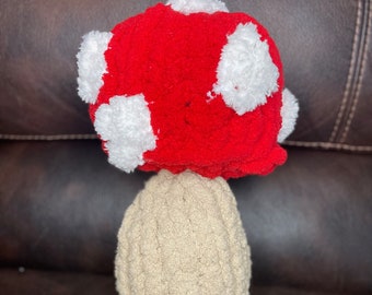 Chunky Knit Small Mushroom