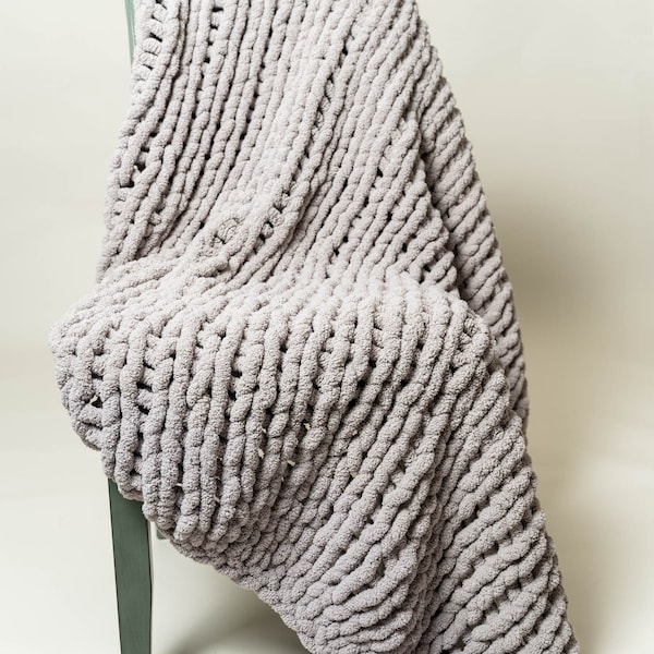 chunky knit blanket, knit blanket, chunky blanket, soft blanket, Chenille chunky blanket