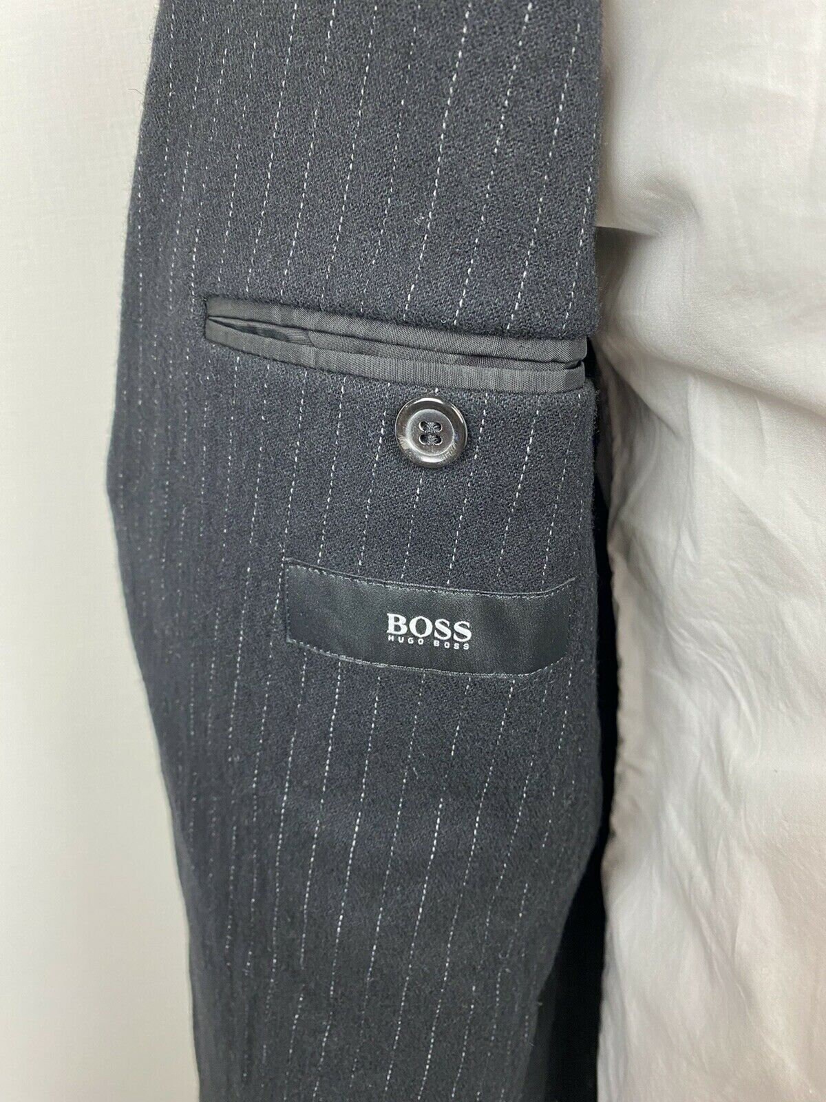 Blazer Hugo Boss 100% Laine Gris Foncé - Taille US 40S / IT 50S - Coupe Deux Boutons Années 40-50 - Neuf Sans étiquettes