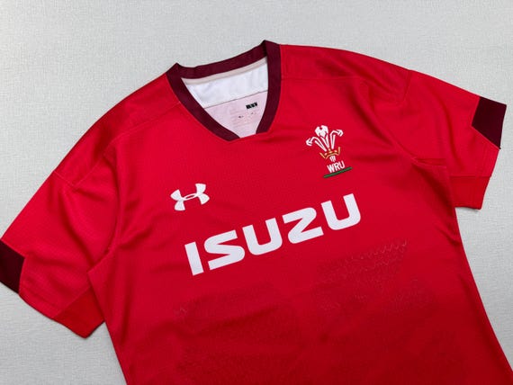 メンズ Under Armour ISUZU ウェールズ WRU ラグビー ジャージ シャツ